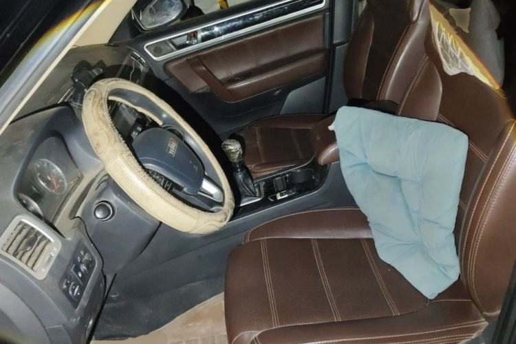 Used Yema T70 2016 Upgraded Model 1.5T Manual Leading Version Left Front Seat