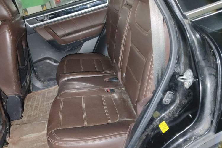 Used Yema T70 2016 Upgraded Model 1.5T Manual Leading Version Left Rear Seat