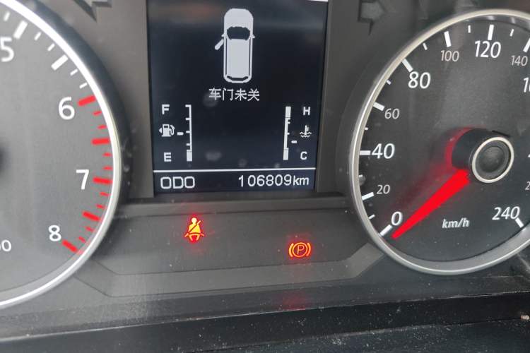 Used Yema T70 2016 Upgraded Model 1.8L Manual Comfort Version Odometer Close Up