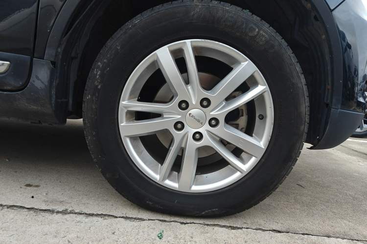 Used Yema T70 2016 Upgraded Model 1.8L Manual Comfort Version Right Front Wheel Hub