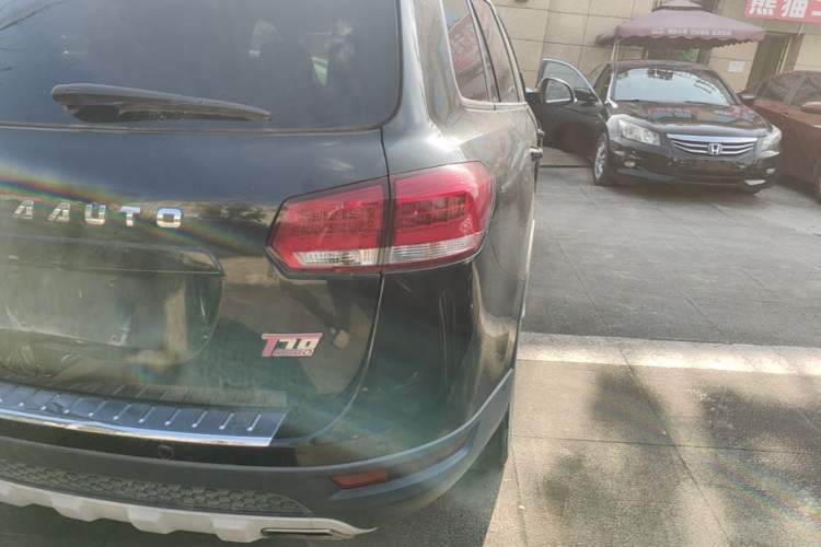 Used Yema T70 2016 Upgraded Model 1.5T Manual Luxury Version Right Rear Taillight