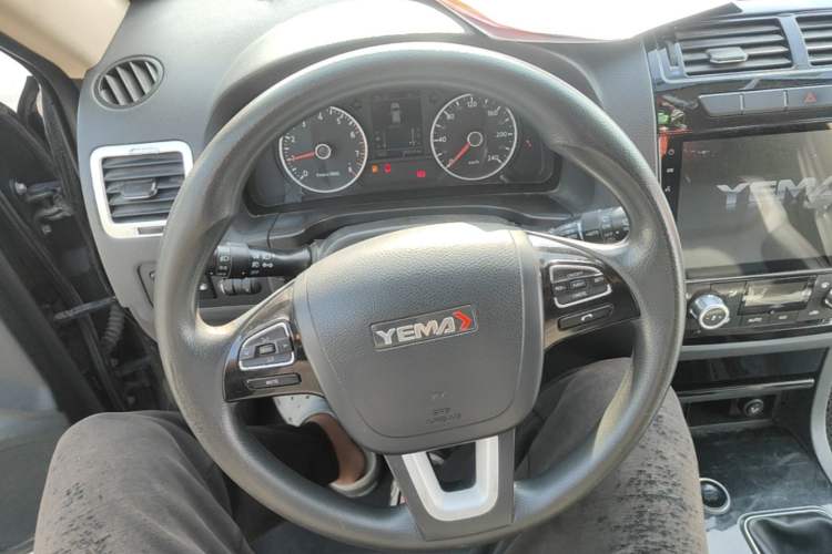 Used Yema T70 2016 Upgraded Model 1.5T Manual Luxury Version Steering Wheel