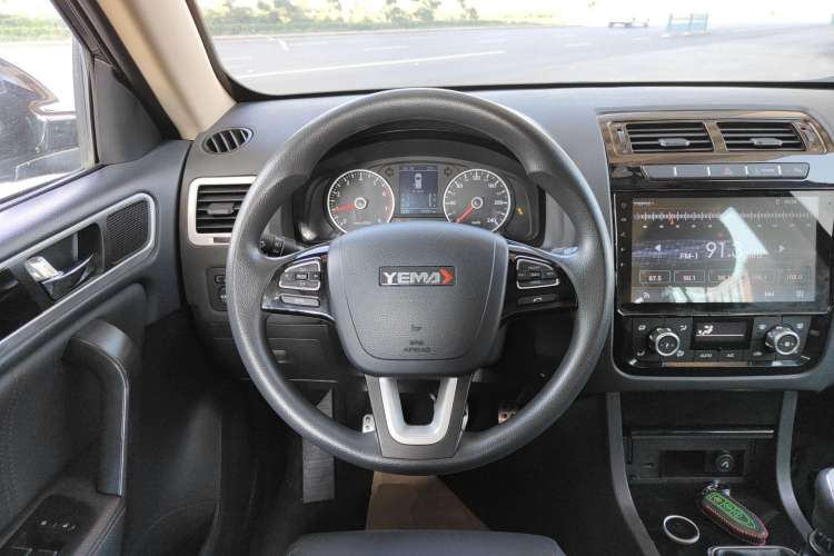 Used Yema T70 2016 Upgraded Model 1.5T Manual Luxury Version Steering Wheel