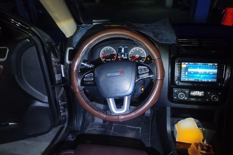 Used Yema T70 2016 1.8T CVT Elegant Model Steering Wheel