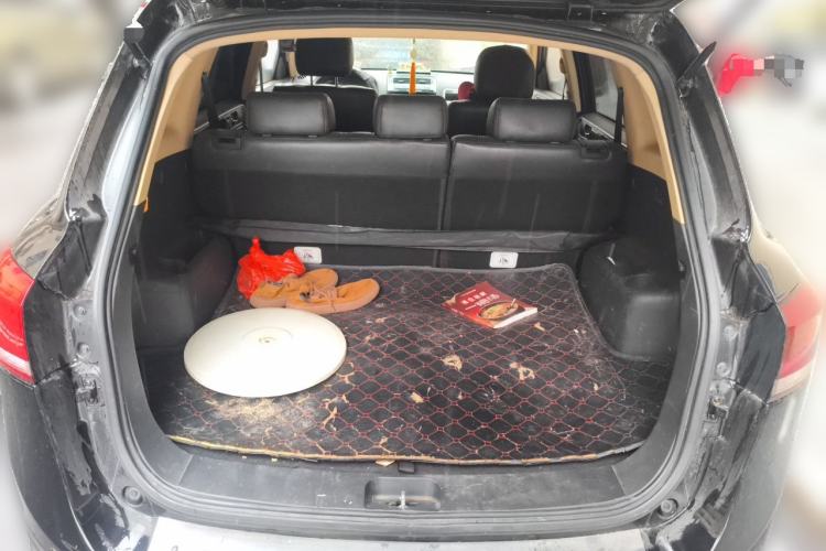 Used Yema T70 2016 1.8T CVT Elegant Model Trunk