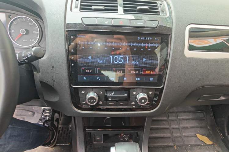 Used Yema T70 2016 Upgraded Model 1.8T CVT Flagship Edition Audio And AC Panel