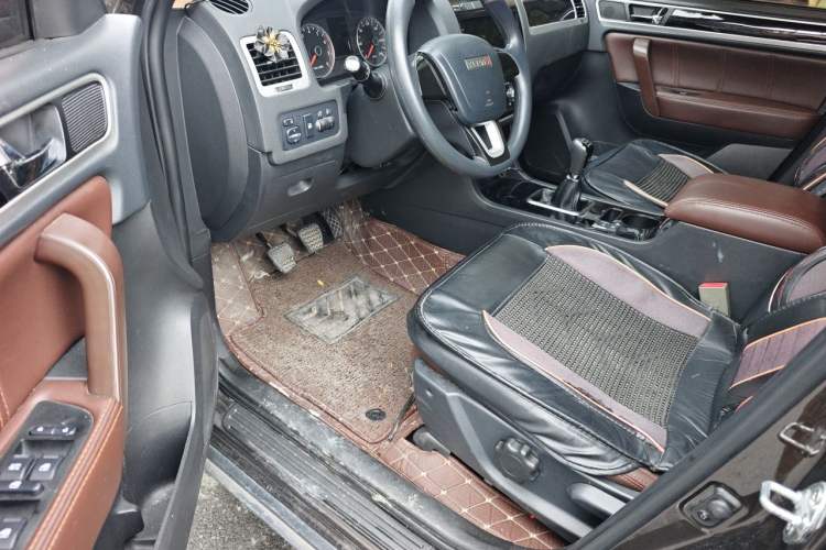 Used Yema T70 2016 Upgraded Model 1.8L Manual Comfort Version Driver Seat