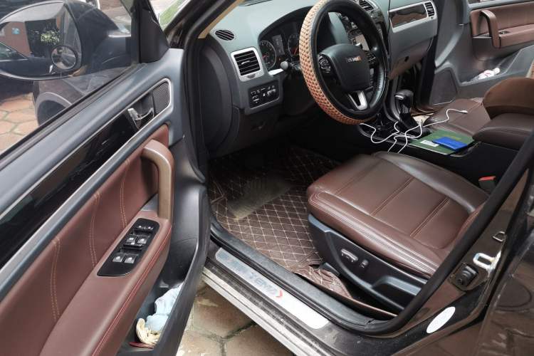 Used Yema T70 2016 1.8T CVT Elegant Model Driver Seat