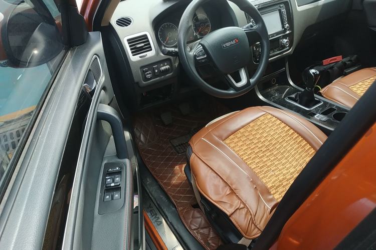 Used Yema T70 2016 Upgraded Model 1.8L Manual Elite Version Driver Seat