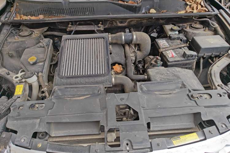 Used Yema T70 2016 Upgraded Model 1.8T CVT Flagship Edition Engine Bay