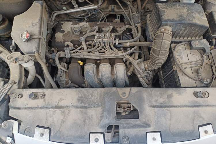 Used Yema T70 2016 Upgraded Model 1.8L Manual Comfort Version Engine Bay
