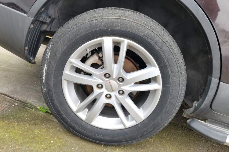 Used Yema T70 2016 1.8T CVT Elegant Model Exterior 5