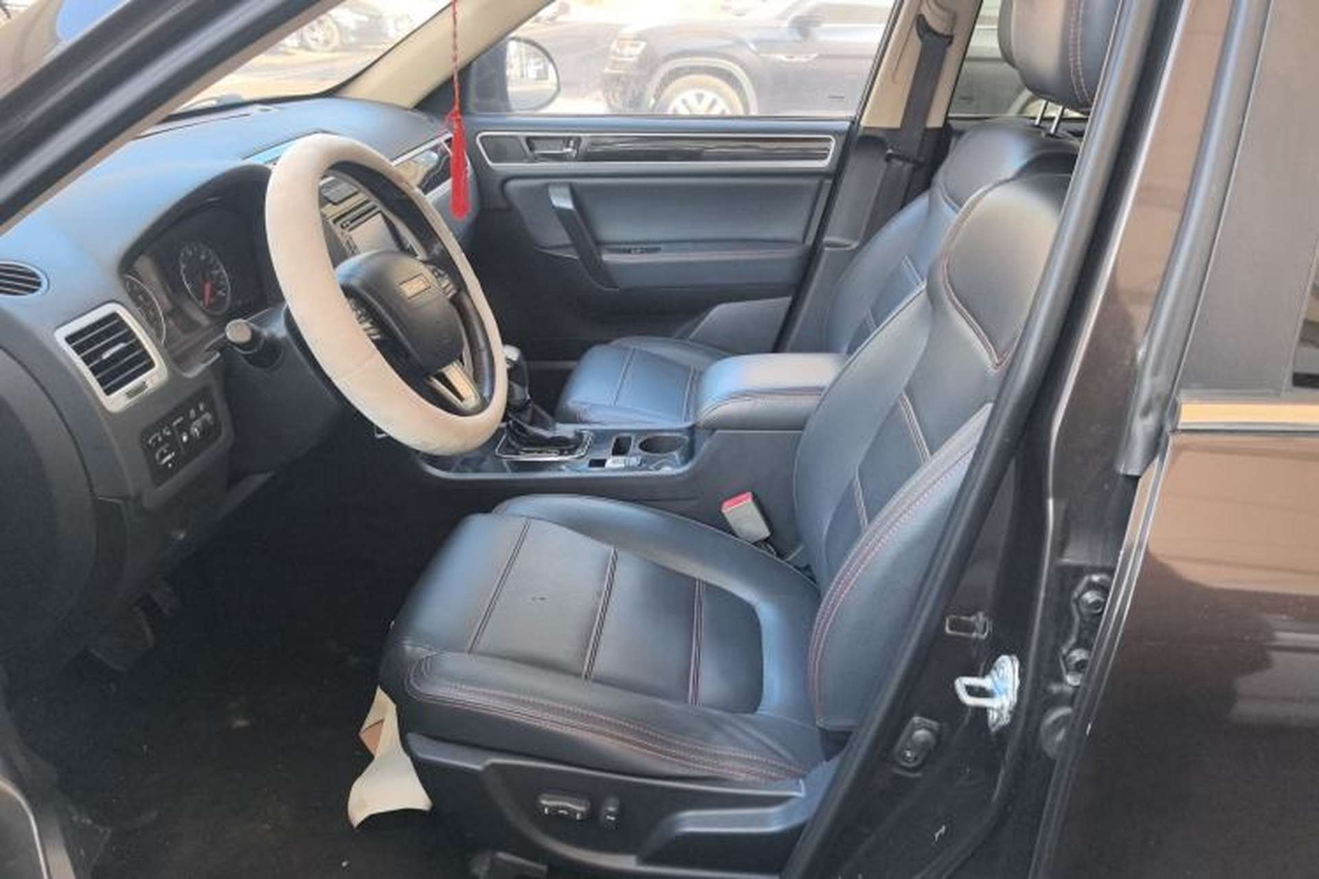 Used Yema T70 2016 1.8T CVT Elegant Model Left Front Seat