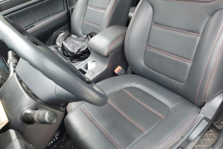 Used Yema T70 2016 Upgraded Model 1.5T Manual Leading Version Left Front Seat