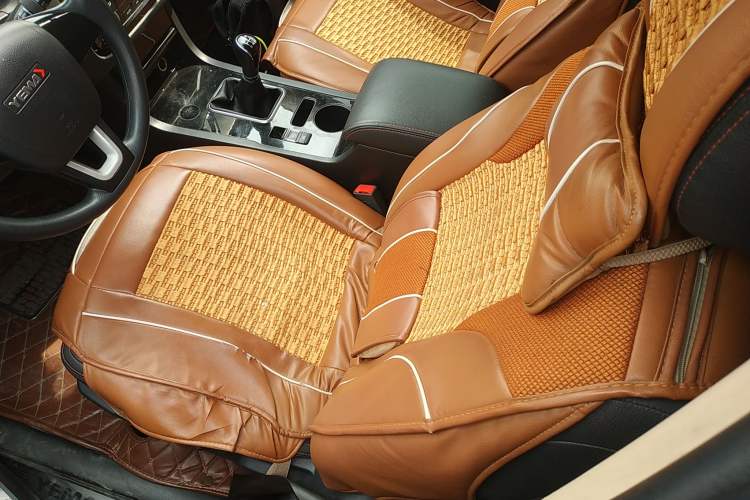 Used Yema T70 2016 Upgraded Model 1.8L Manual Elite Version Left Front Seat