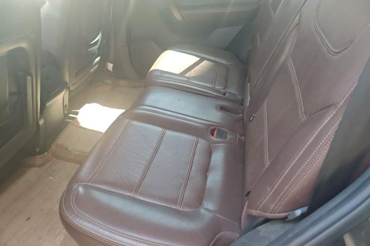 Used Yema T70 2016 Upgraded Model 1.8T CVT Flagship Edition Left Rear Seat