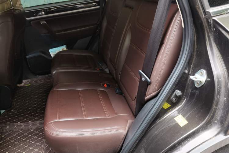 Used Yema T70 2016 1.8T CVT Elegant Model Left Rear Seat