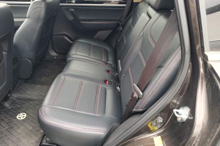 Used Yema T70 2016 1.8T CVT Elegant Model Left Rear Seat