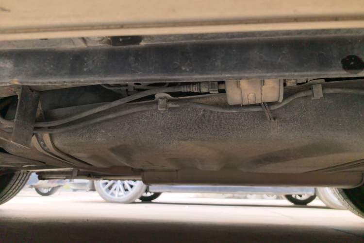 Used Yema T70 2016 Upgraded Model 1.8T CVT Flagship Edition Left Side Sill