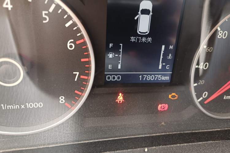 Used Yema T70 2016 Upgraded Model 1.8L Manual Comfort Version Odometer Close Up