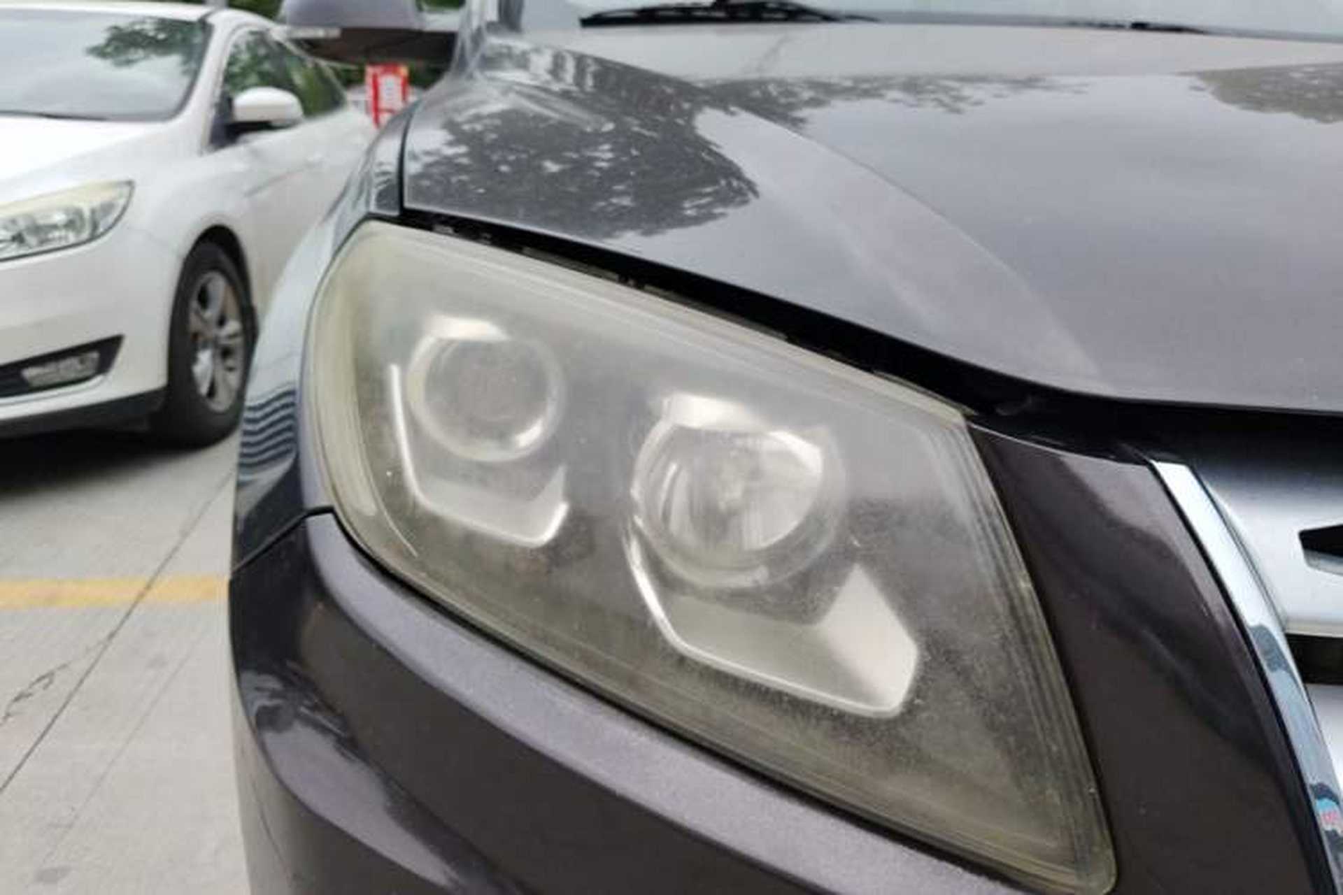 Used Yema T70 2016 1.8T CVT Elegant 7-Seater Right Front Headlight