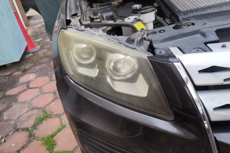 Used Yema T70 2016 1.8T CVT Elegant Model Right Front Headlight
