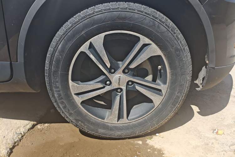 Used Yema T70 2016 Upgraded Model 1.8T CVT Flagship Edition Right Front Wheel Hub