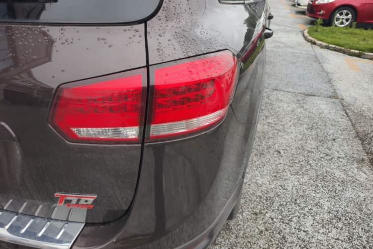 Used Yema T70 2016 1.8T CVT Elegant Model Right Rear Taillight