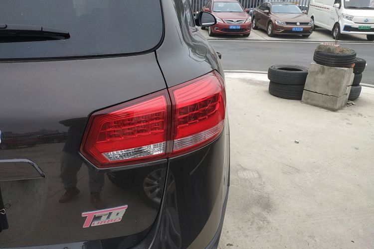 Used Yema T70 2016 Upgraded Model 1.8T CVT Flagship Edition Right Rear Taillight