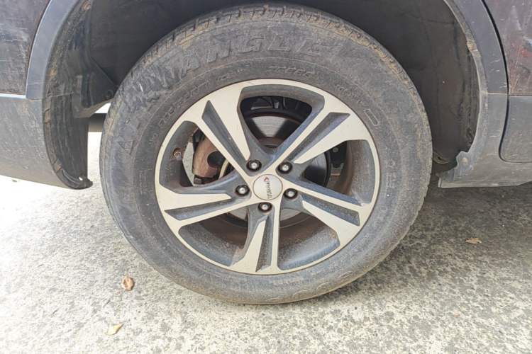 Used Yema T70 2016 Upgraded Model 1.8T CVT Flagship Edition Right Rear Wheel Hub