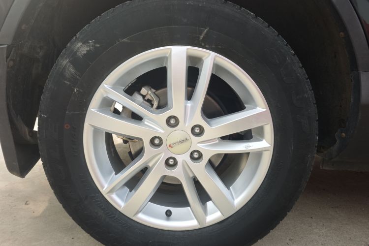 Used Yema T70 2016 Upgraded Model 1.8L Manual Elite Version Right Rear Wheel Hub