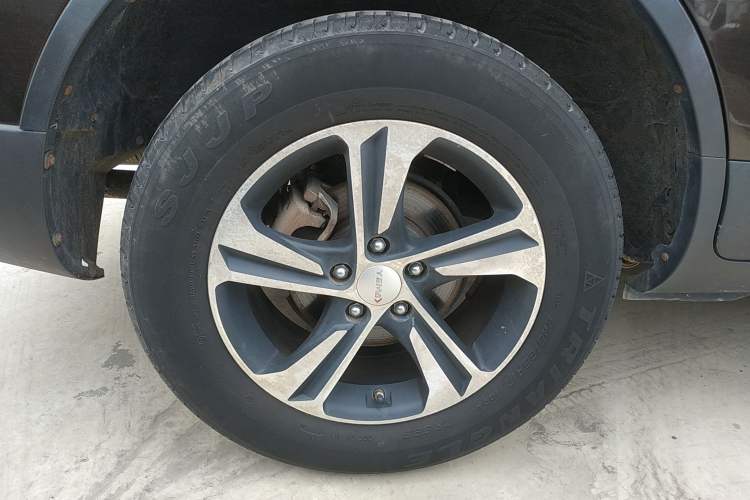 Used Yema T70 2016 Upgraded Model 1.8T CVT Flagship Edition Right Rear Wheel Hub