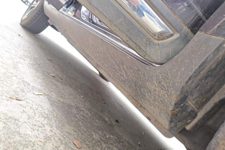 Used Yema T70 2016 Upgraded Model 1.8T CVT Flagship Edition Right Side Sill