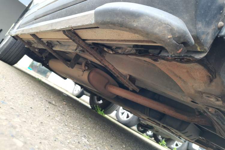 Used Yema T70 2016 1.8T CVT Elegant Model Right Side Sill
