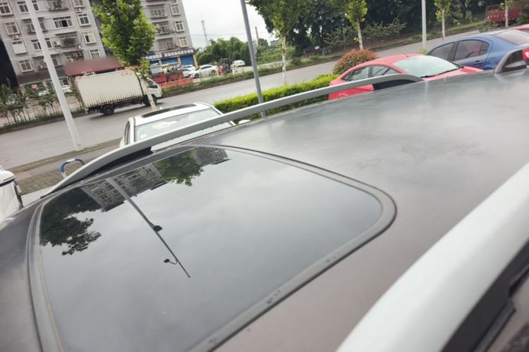 Used Yema T70 2016 1.8T CVT Elegant Model Roof