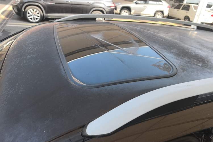Used Yema T70 2016 1.8T CVT Elegant Model Roof