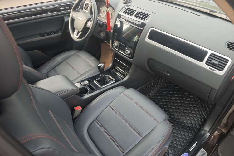 Used Yema T70 2016 Upgraded Model 1.8L Manual Elite Version Roof
