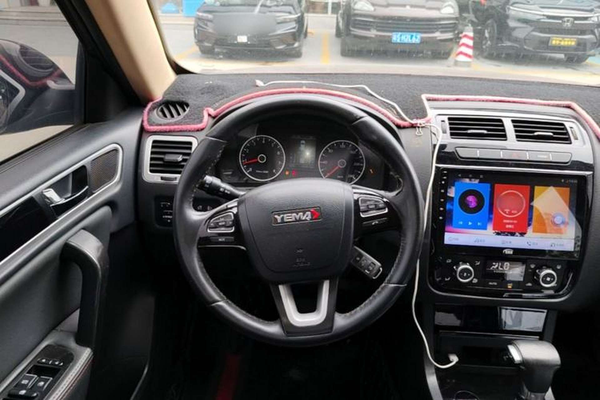 Used Yema T70 2016 1.8T CVT Elegant 7-Seater Steering Wheel