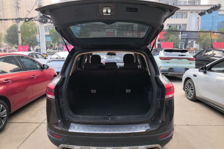Used Yema T70 2016 Upgraded Model 1.8T CVT Flagship Edition Trunk