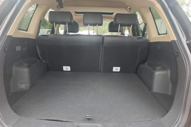 Used Yema T70 2016 Upgraded Model 1.8L Manual Elite Version Trunk