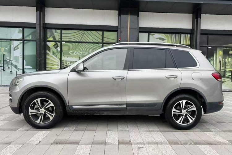 Used Yema T70 2016 Upgraded Model 1.5T Manual Luxury Version Exterior 4