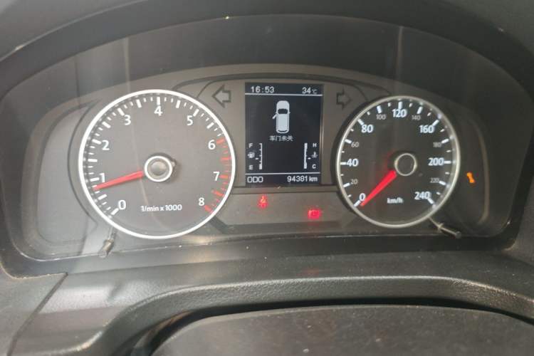 Used Yema T70 2016 Upgraded Model 1.8L Manual Comfort Version Odometer Close Up