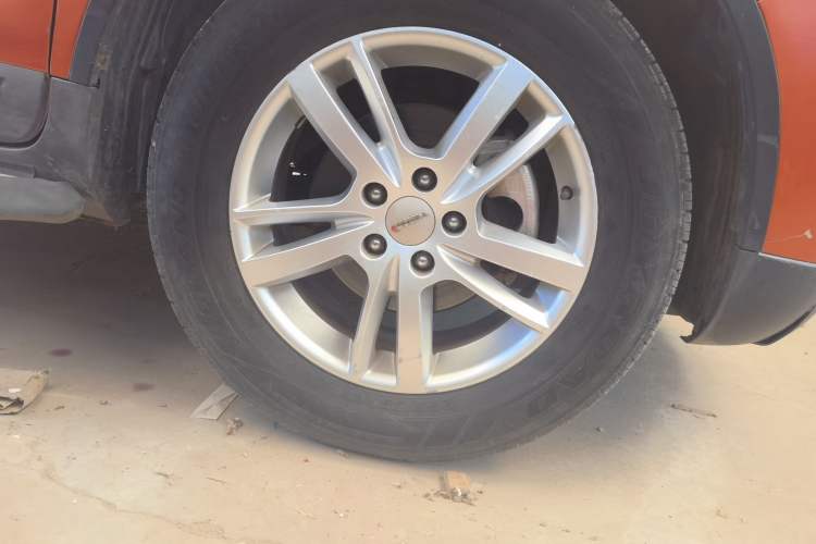 Used Yema T70 2016 1.8T CVT Ambition Model Right Front Wheel Hub