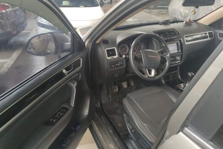 Used Yema T70 2016 1.8L Manual Elite Version Driver Seat