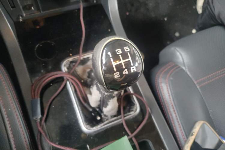 Used Yema T70 2016 1.8L Manual Elite Version Gear Lever