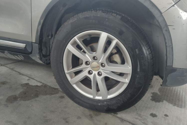 Used Yema T70 2016 1.8L Manual Elite Version Right Front Wheel Hub