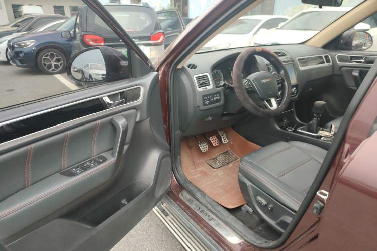 Used Yema T70 2016 Upgraded Model 1.5T Manual Luxury Version Driver Seat