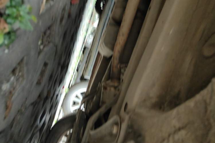 Used Yema T70 2016 1.8T CVT Elegant Model Chassis Front Right