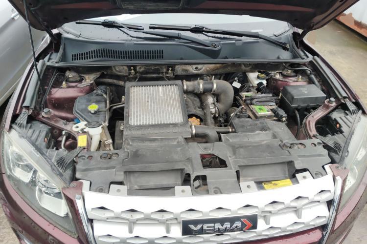 Used Yema T70 2016 Upgraded Model 1.8T CVT Flagship Edition Engine Bay