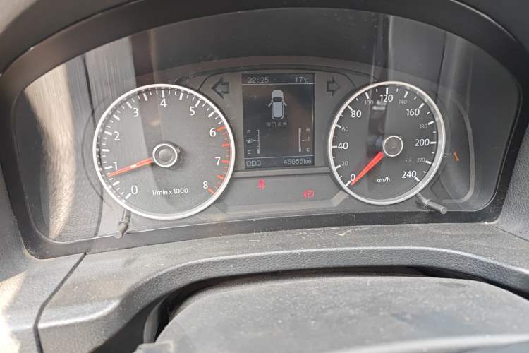 Used Yema T70 2016 Upgraded Model 1.5T Manual Leading Version Instrument Cluster